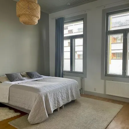 Appartement 19th Century House With Parking Hall, Own Entrance And Terrace Vaasa