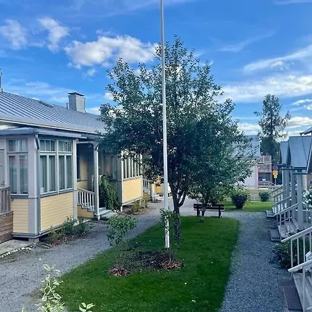 19th Century House With Parking Hall, Own Entrance And Terrace Appartement Vaasa