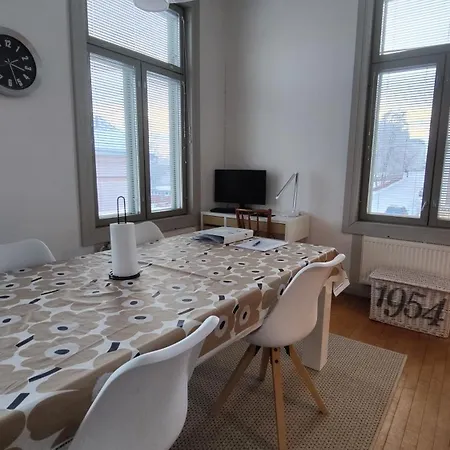 19th Century House With Parking Hall, Own Entrance And Terrace Appartement