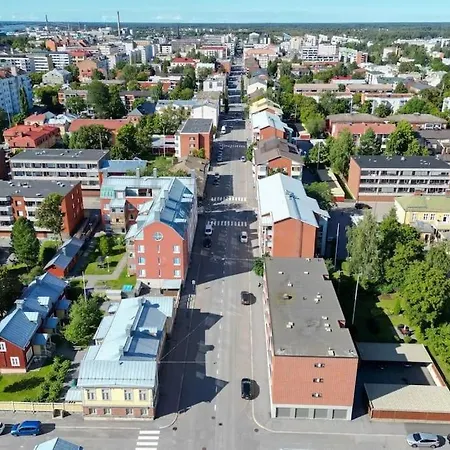 19th Century House With Parking Hall, Own Entrance And Terrace Vaasa