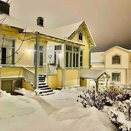 19th Century House With Parking Hall, Own Entrance And Terrace * Vaasa